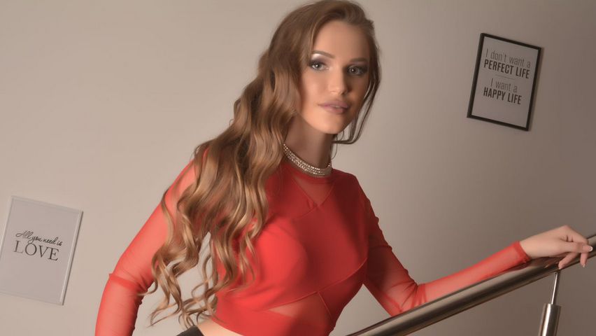 AlyonaKathya nice pussy