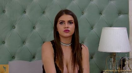 Alessiadivine Reveal Cute Young Pussy