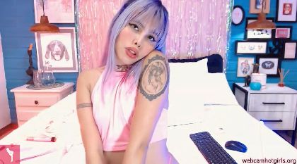 Victoriapop In Charming Video