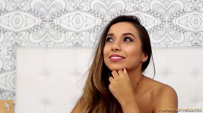 Alexavault Undress Pleasurable Elastic Anus And Passionate Boobs