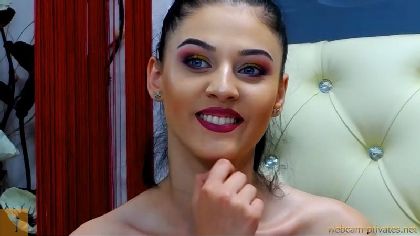 Megancrush Showing Stunning Young Pussy And Naked Breast