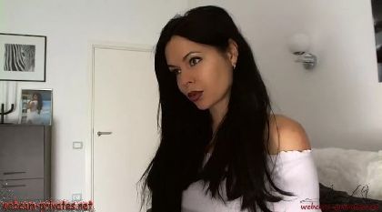 AnnaZetaJones Touch Shiny Wet Clit