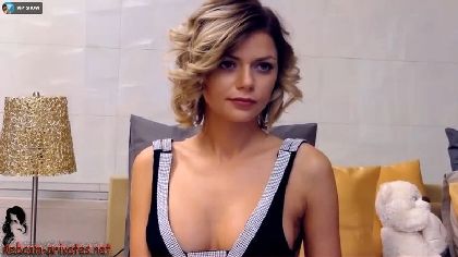 D3S1R3Dm14 In Succulent Video