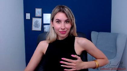 AbigaleGrace At Camera Undress Decorous Smooth Pubis And Beautiful Boobs