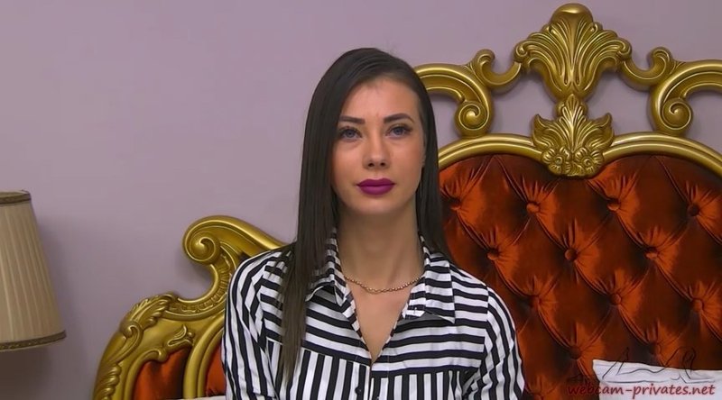 NoraPippe young pussy