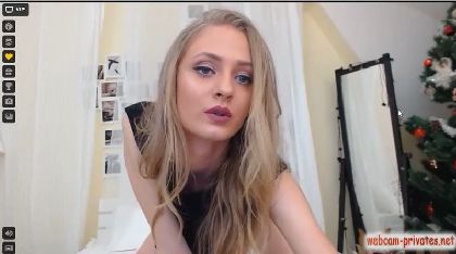 Ameliaangel Tease  Het Up Bald Vulva