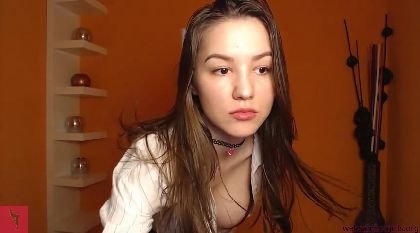 Ample Marchioness Bridgetmimosa At Camera