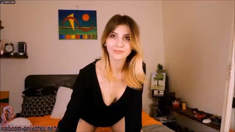 sophieabra well-groomed pubis