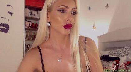 Charming And Pornographic Mistress BlondeeDiamond In Record