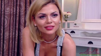 Attractiveness And Cheerful Bachelor Girl DesiredMia At Video