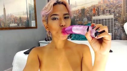 annridess is a webcam girl who loves to give guys a good time. She's a