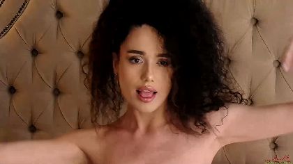 AnithaCurlson is a webcam girl that loves to please. She a big