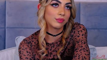 ReneeLovat is a dirty, show, smalltits, fuckmachine