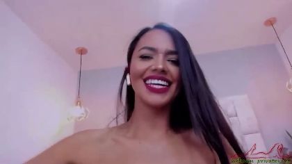 StacyMonet is a slutty webcam girl who loves to show off her pussy