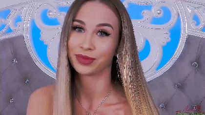 I'm ariel-evans and I'm a webcam girl. I love performing for you