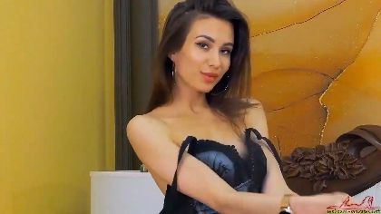 cassandrahensley is a webcam girl with a wild side. She loves to show