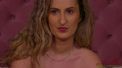 jessythomson is a sweet, blonde webcam girl that you're sure to love. Her natural