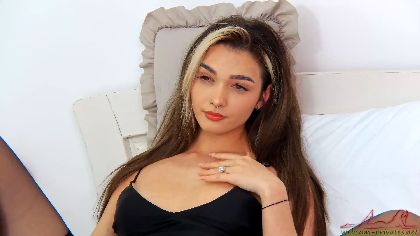 EffyBlack is a Singaporean webcam girl with a nice pair of big boobs