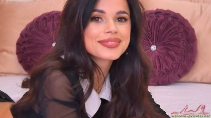 LaraCharm is a horny webcam girl who loves to show off her hot body