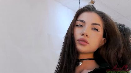 Hey there! I'm RihannaReid, and I love to meet new people and