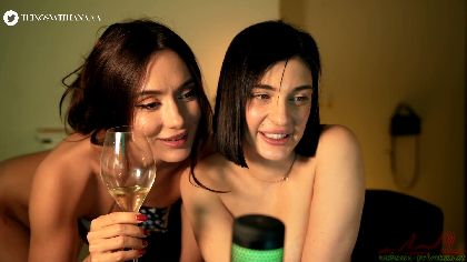 _mariarty_ is an asian whore that loves to fuck latino boys.