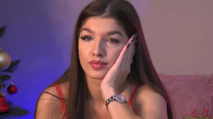 If there's one thing ova-parlow knows how to do, it's tease.