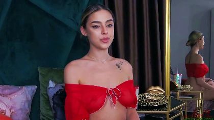 scarlet-coles is a young, fresh schoolgirl who love getting down and dirty