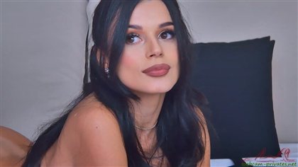 laracharm's latex mistress cumshow - interactive toys and anal fuckmachine