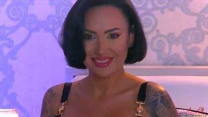 theanoire's stripchat strippers mature webcams: latina camgirls and more