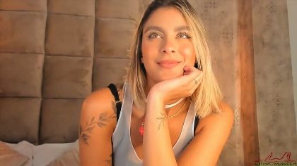 mia-brooklyn whore who can't get enough of deepthroat deepthroats and naked cams