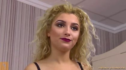 Alexyafay Touch On Appealing Shaved Clit And Young Boobs