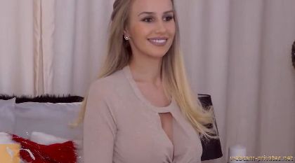 Chloemoreno Grasp Sweltering Smooth Vulva