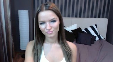 CleoFrozenCute small pussy