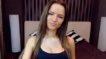 CleoFrozenCute Care For At Cam Overbolderotic Pussy