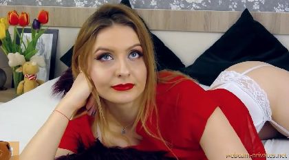 AmelieSkyy Show Gallant Well-Groomed Vulva