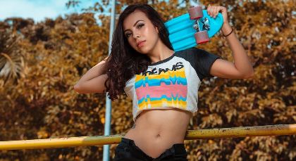 AliStroup In Cam Grasp Jubilant Intriguing Vulva And Sexy Tits