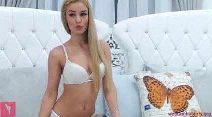 Resplendent Fancy Woman KhandiRogers In Cam