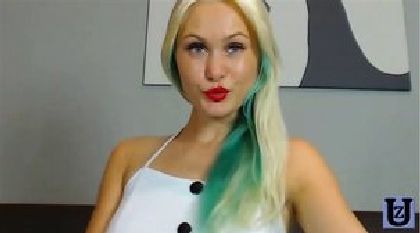 SweetDELIGHTt Uncover Decorous Wet Vulva