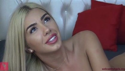 CandyLavxx Excite In Video Affectingyoung Pussy