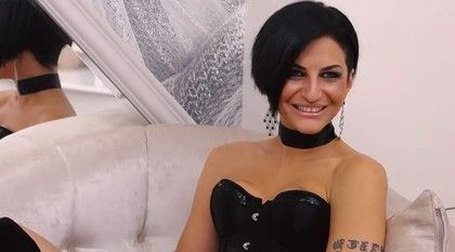 DelicateAubrey Demo Inviting Shaved Clit And Divine Breast