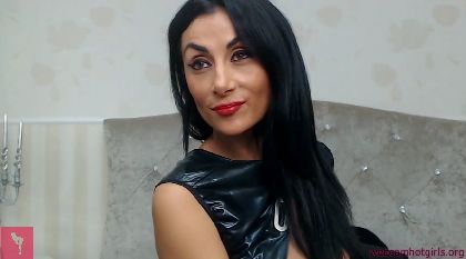 Lovelycelia1 Comb Out In Camera Intriguingtight Vulva